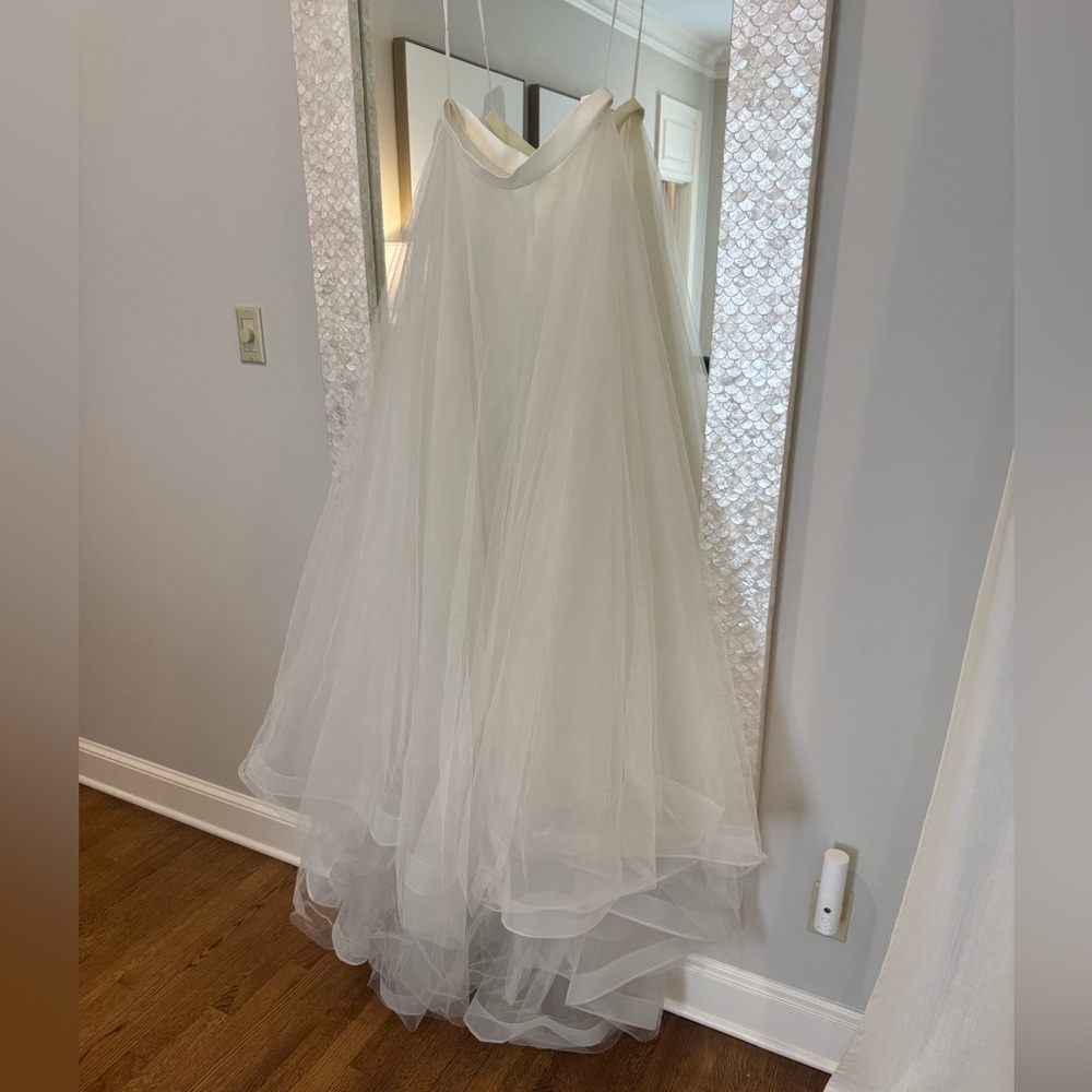 Light ivory Tulle overskirt